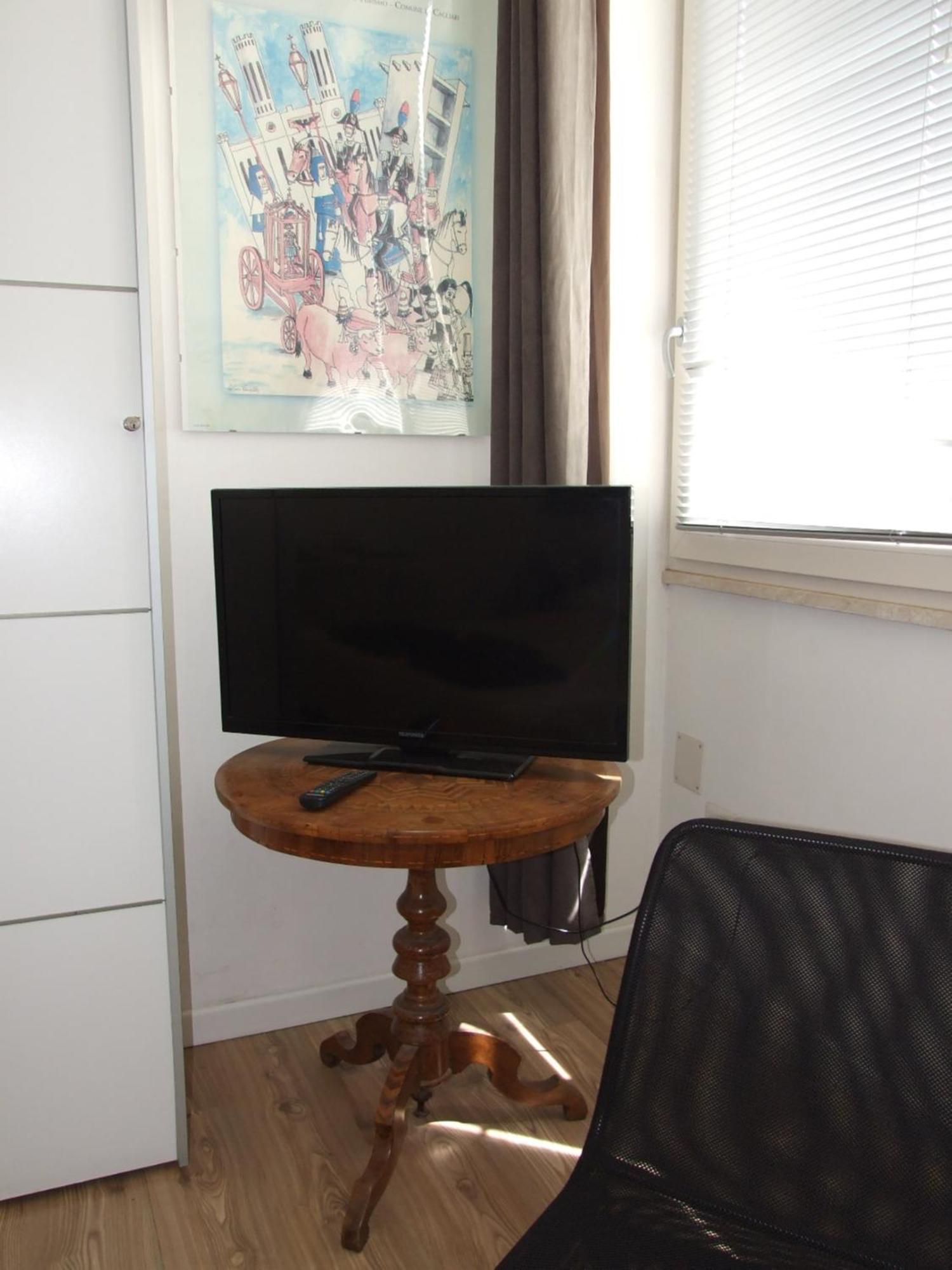 B&B Leo Cagliari Bagian luar foto